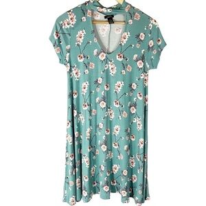 Rue21 Floral Keyhole Blue White Dress